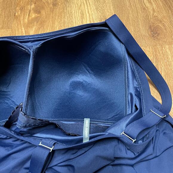 Lands End Womens Solid Navy Blue Tankini Swim Top Drape Banded 18DD Molded Cups - Picture 5 of 7